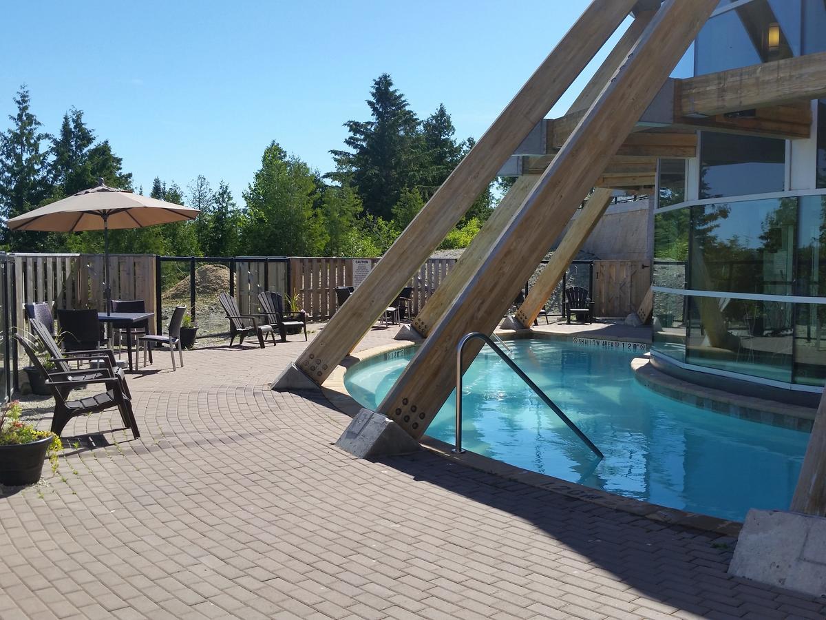 Manitoulin Hotel And Conference Centre Little Current 外观 照片