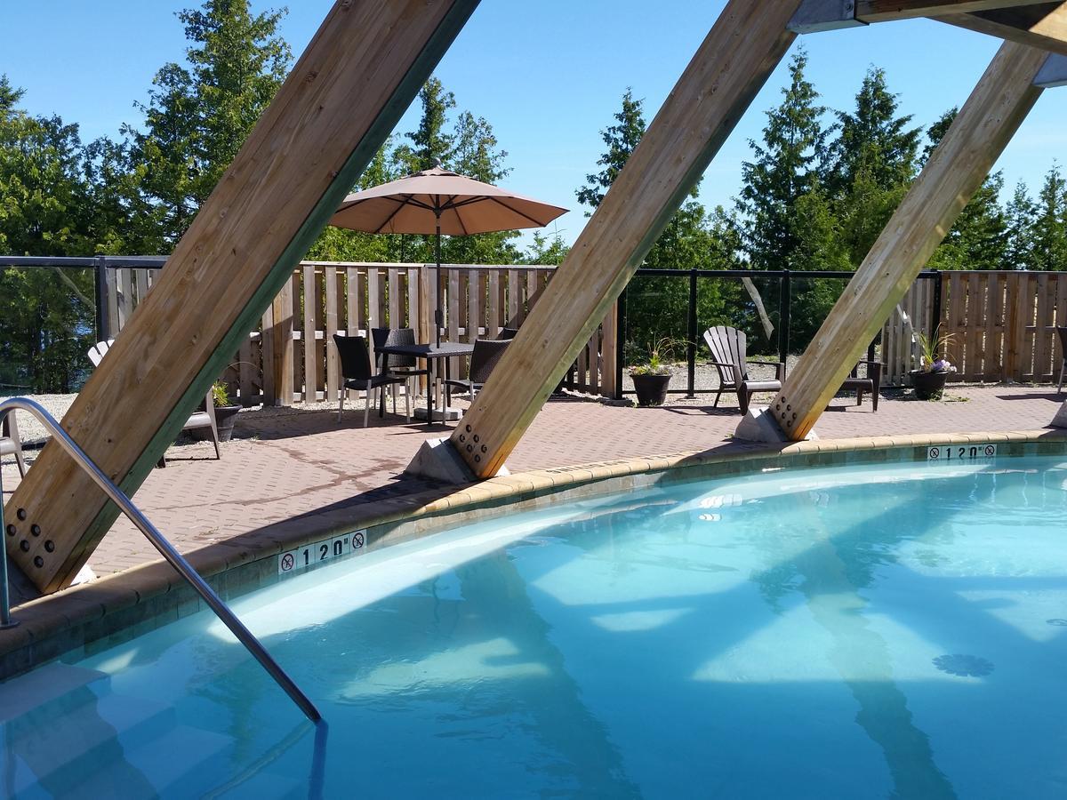 Manitoulin Hotel And Conference Centre Little Current 外观 照片