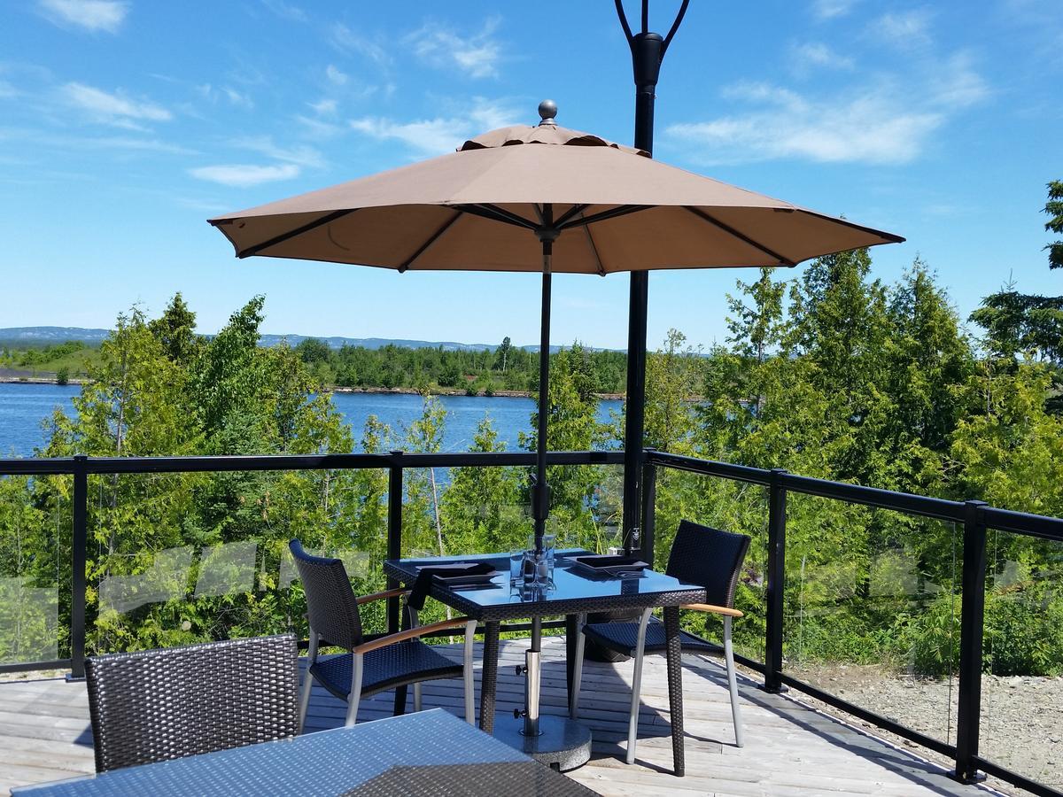 Manitoulin Hotel And Conference Centre Little Current 外观 照片